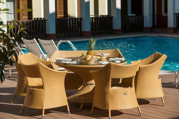 Club Hotel E Residence La Vela Torbole Sul Garda Bagian luar foto
